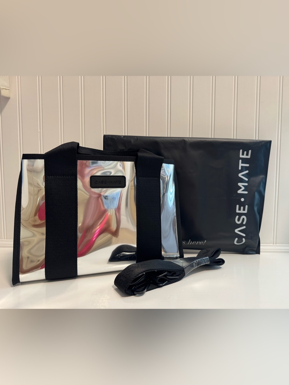 Case-Mate Mini Mirror Messenger Bag with Black Straps *NWT